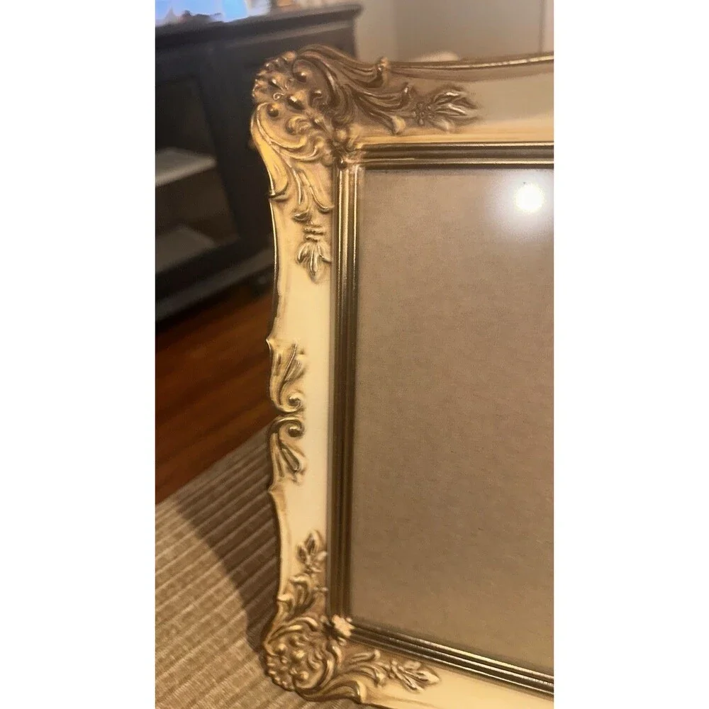 Vtg Picture Frame MCM Hollywood Metal Ornate Gold Beige Wall Hang 8x10 Scalloped